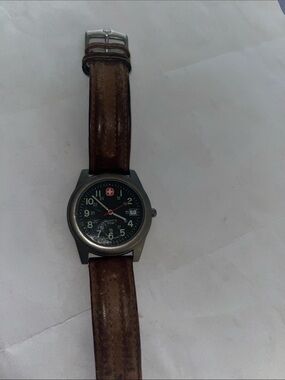 Wenger Swiss Military Marlboro Unlimited S.A.K Design 50M Mens Quartz Watch